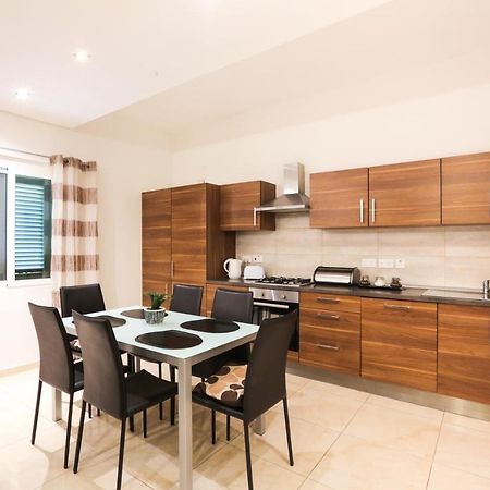 Valletta Triton Apartment Екстер'єр фото